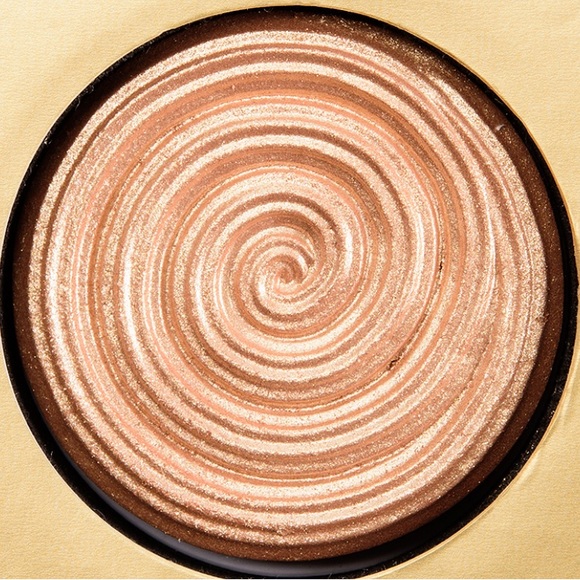 Laura Geller - Baked Gelato Swirl Highlighter - Gilded Honey - Picture 7 of 8